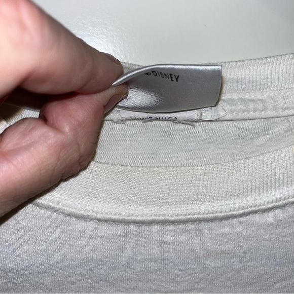 Vintage 90s Disney Winnie The Pooh Cartoon Graphic Tee no size tag tag 21”X 25” - Picture 7 of 8